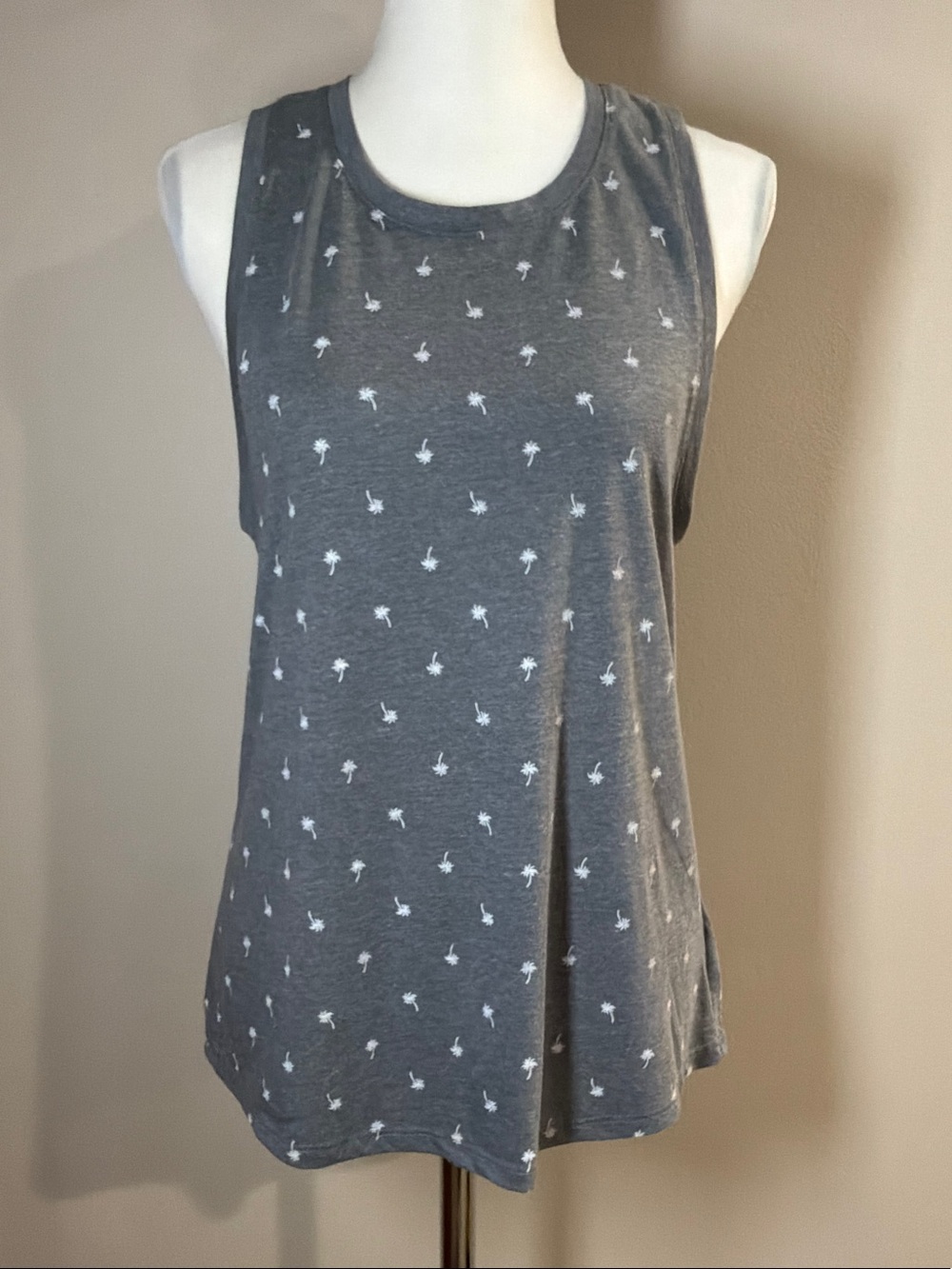 Tank Top Heather Gray with White Mini Palm Print Sz M